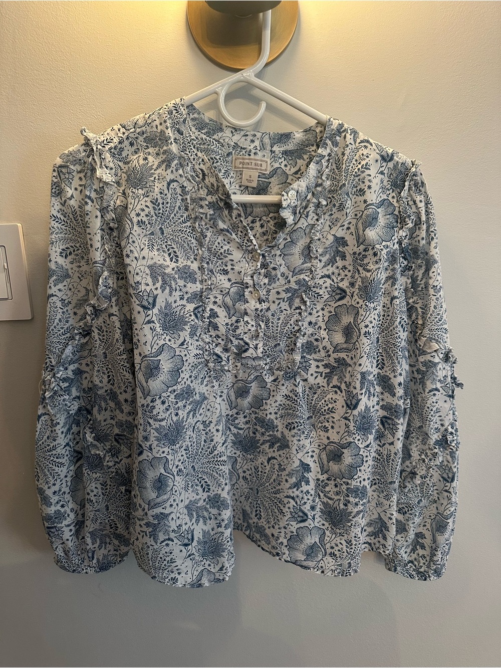 Blue Point Sur Floral Long-Sleeve Peasant Top